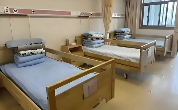 阿娇一个人独居北京3居室，自称比香港要便宜